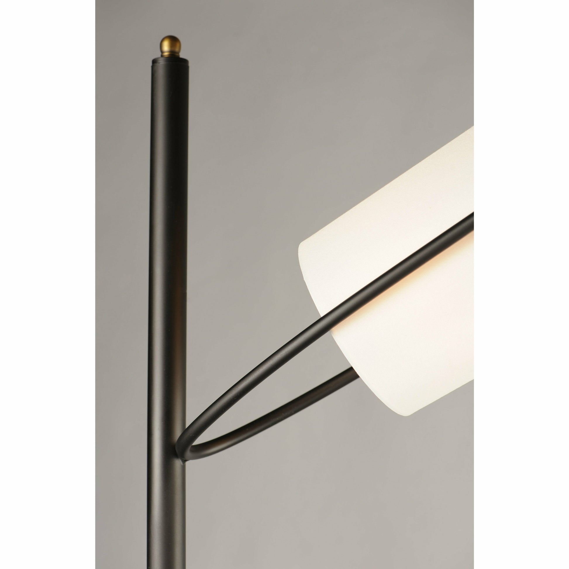 Varen Floor Lamp