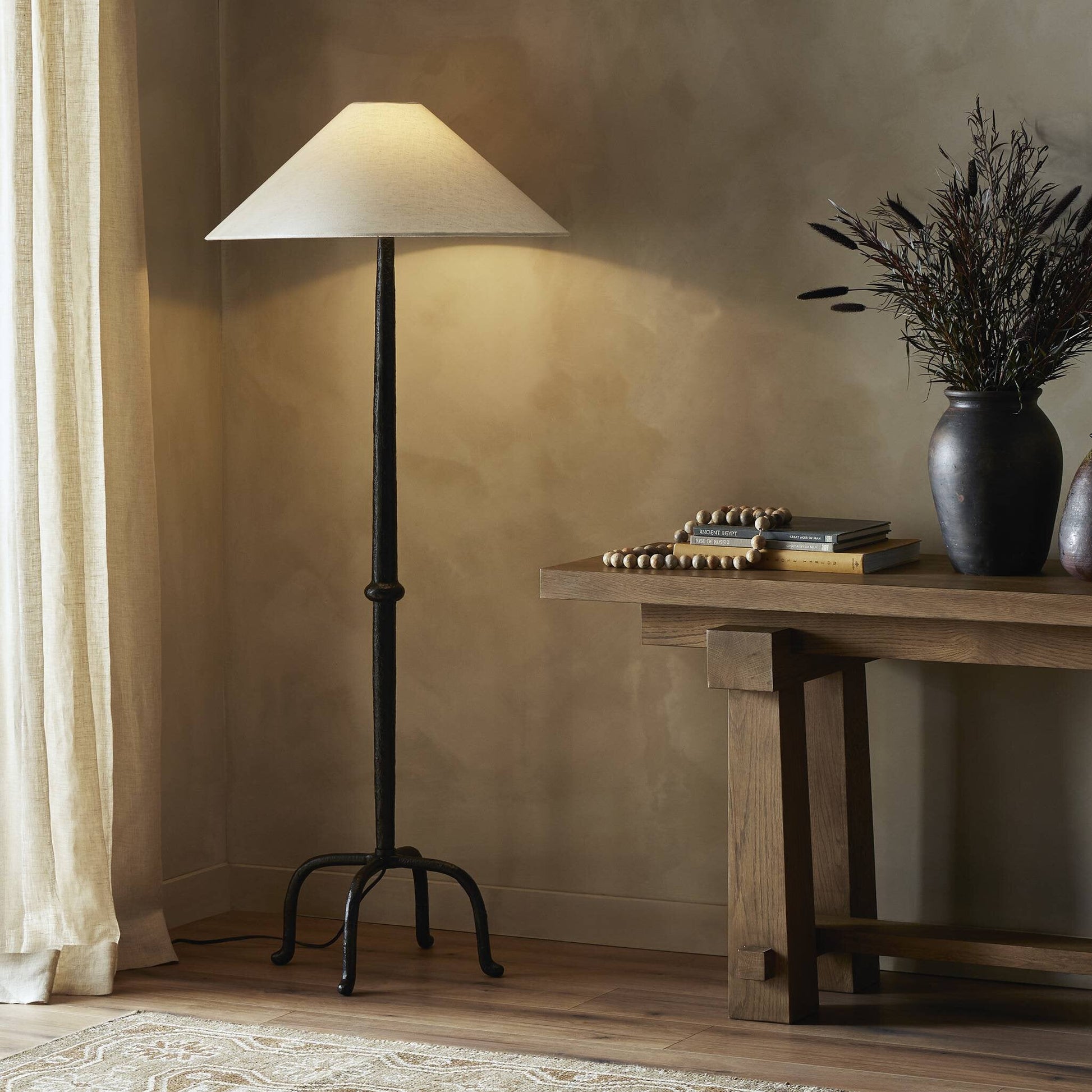 Carriveau - Floor Lamp