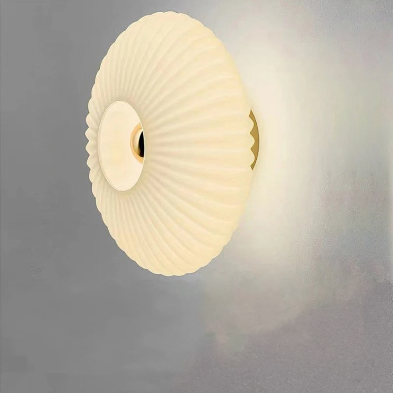 VitraGlow – Contemporary Glass Sconce