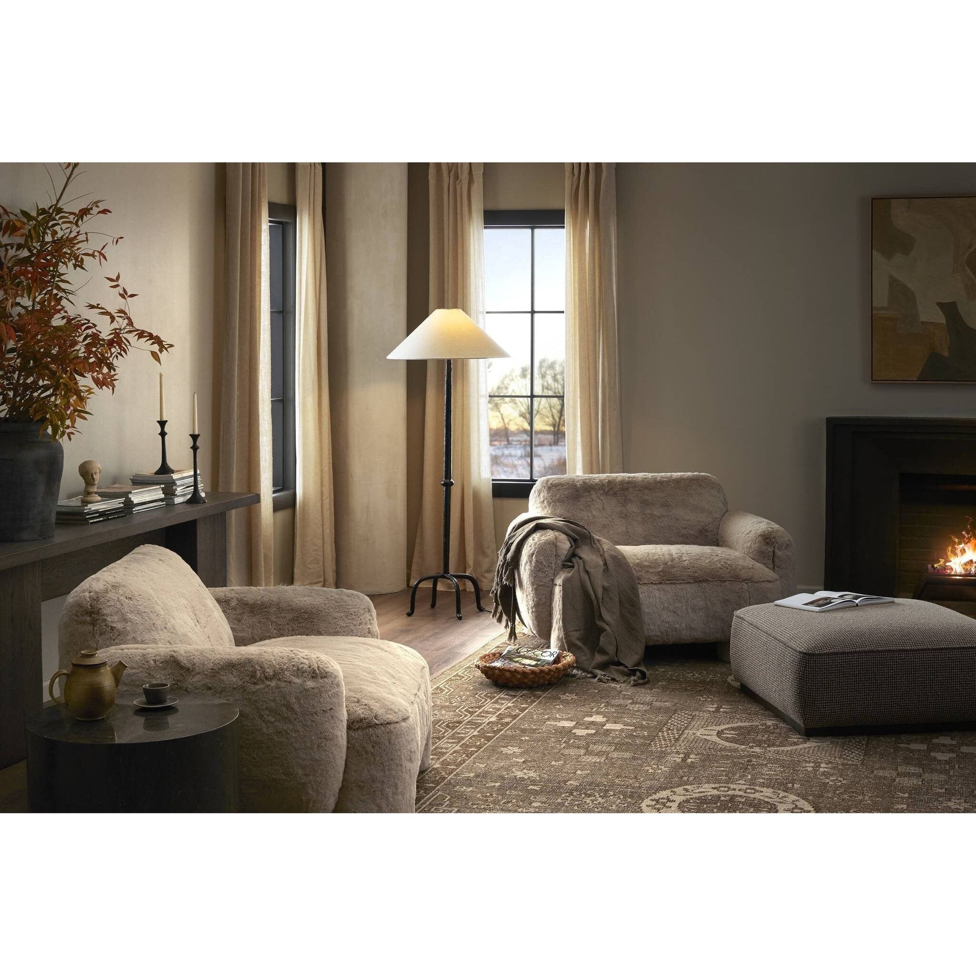 Carriveau - Floor Lamp