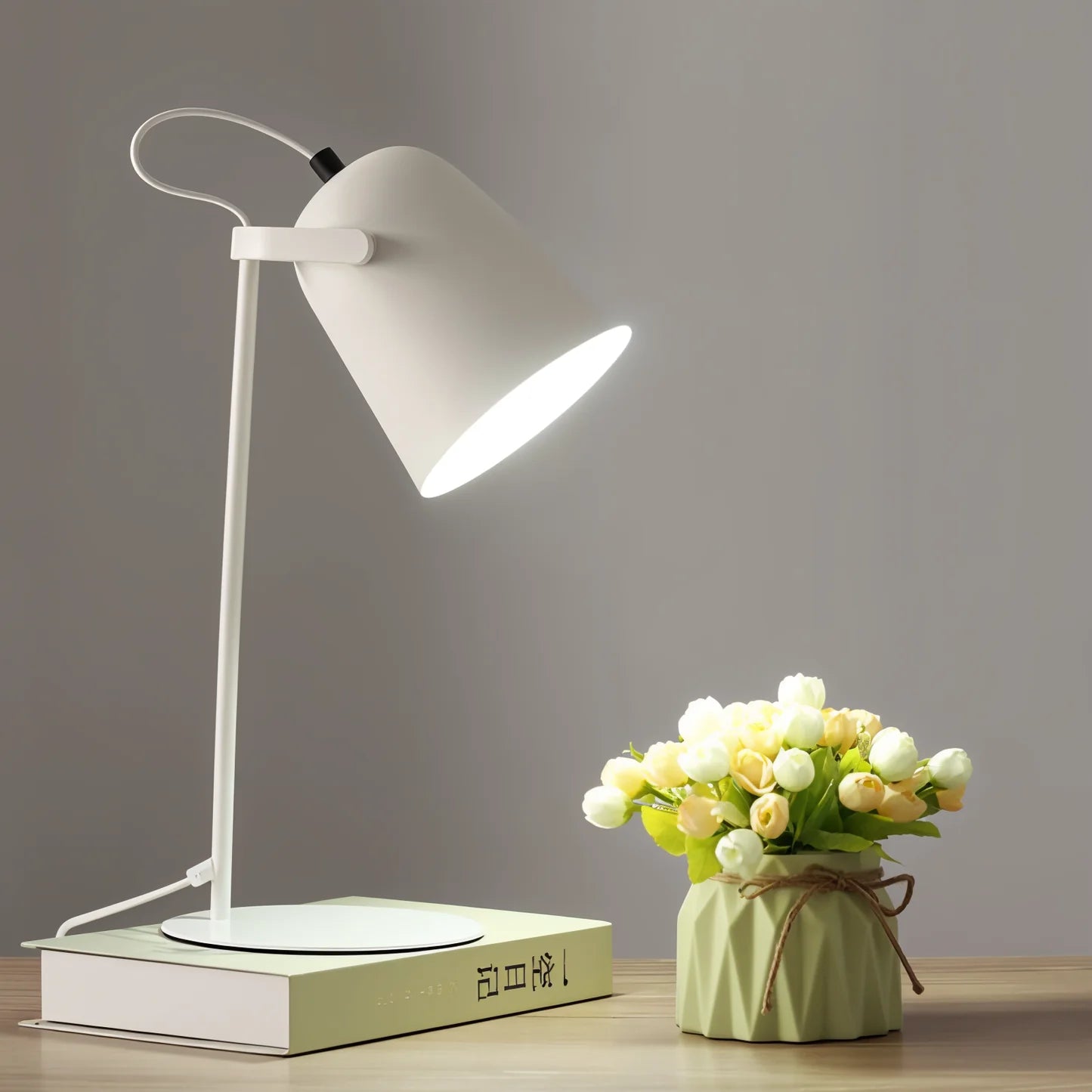 Vera Macaron Table Lamp – Adjustable Nordic Desk Lamp