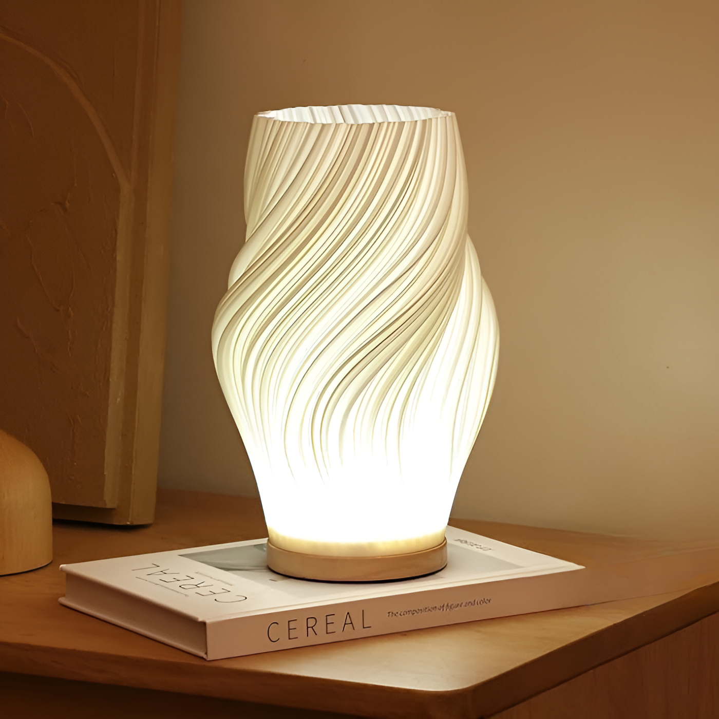 Fluessa | Soft Wave-Inspired LED Lamp – Cream Surface &amp; Dimmable Glow for Cozy Corners