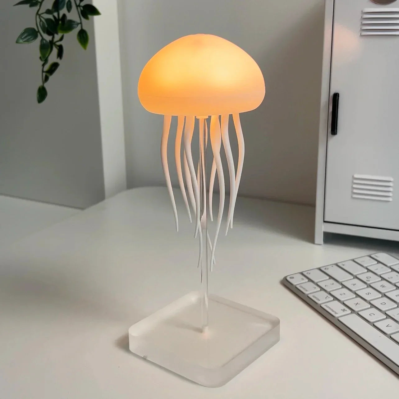 GlowJell | Smart LED Jellyfish Light Show