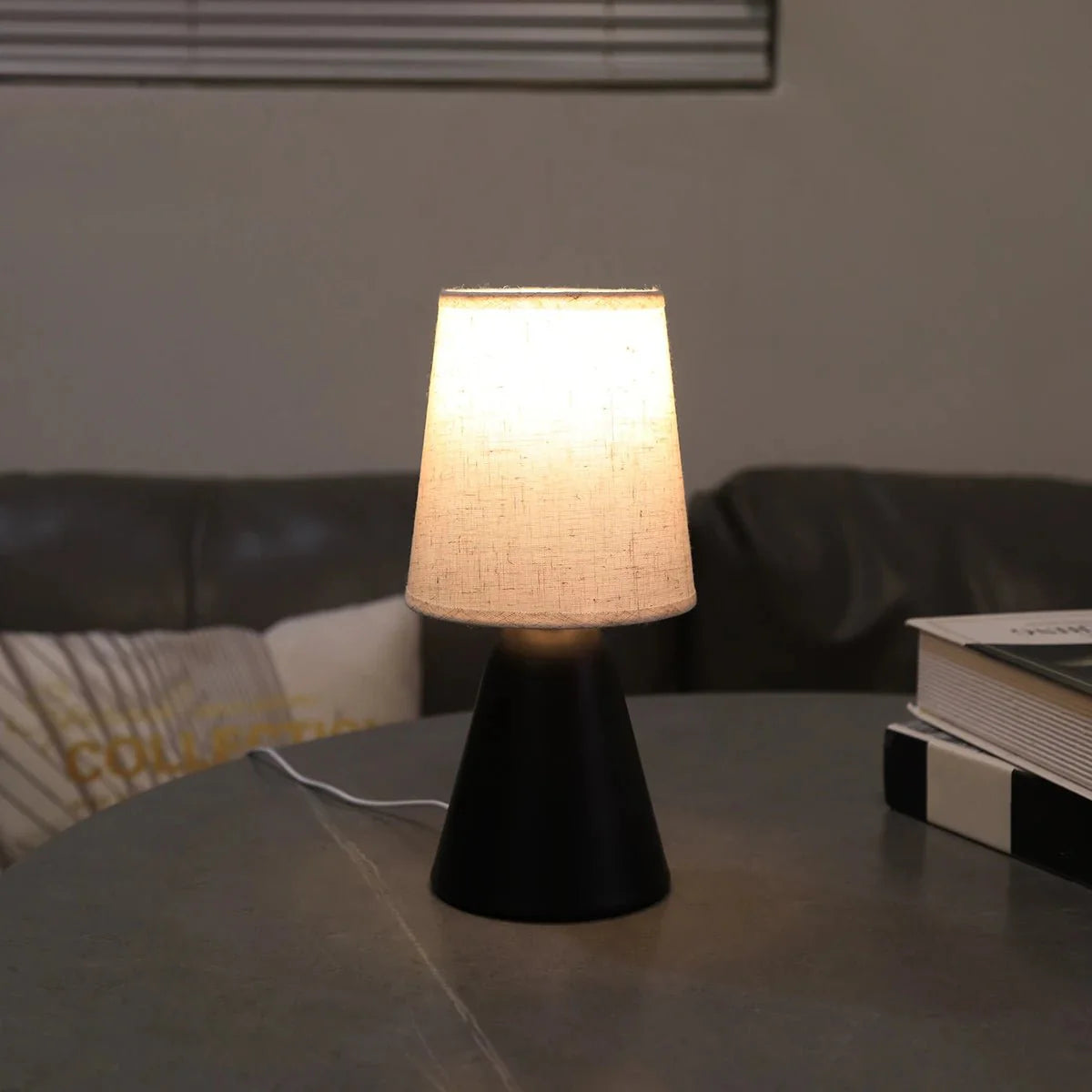 Sleek Noir - Table Lamp