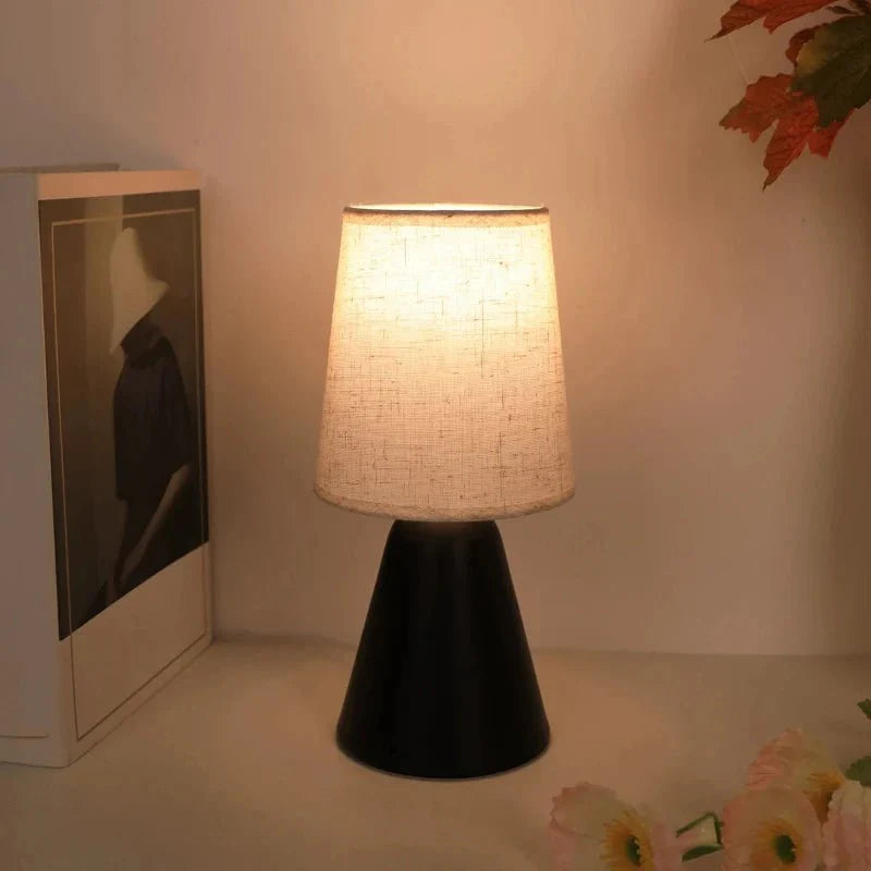 Sleek Noir - Table Lamp