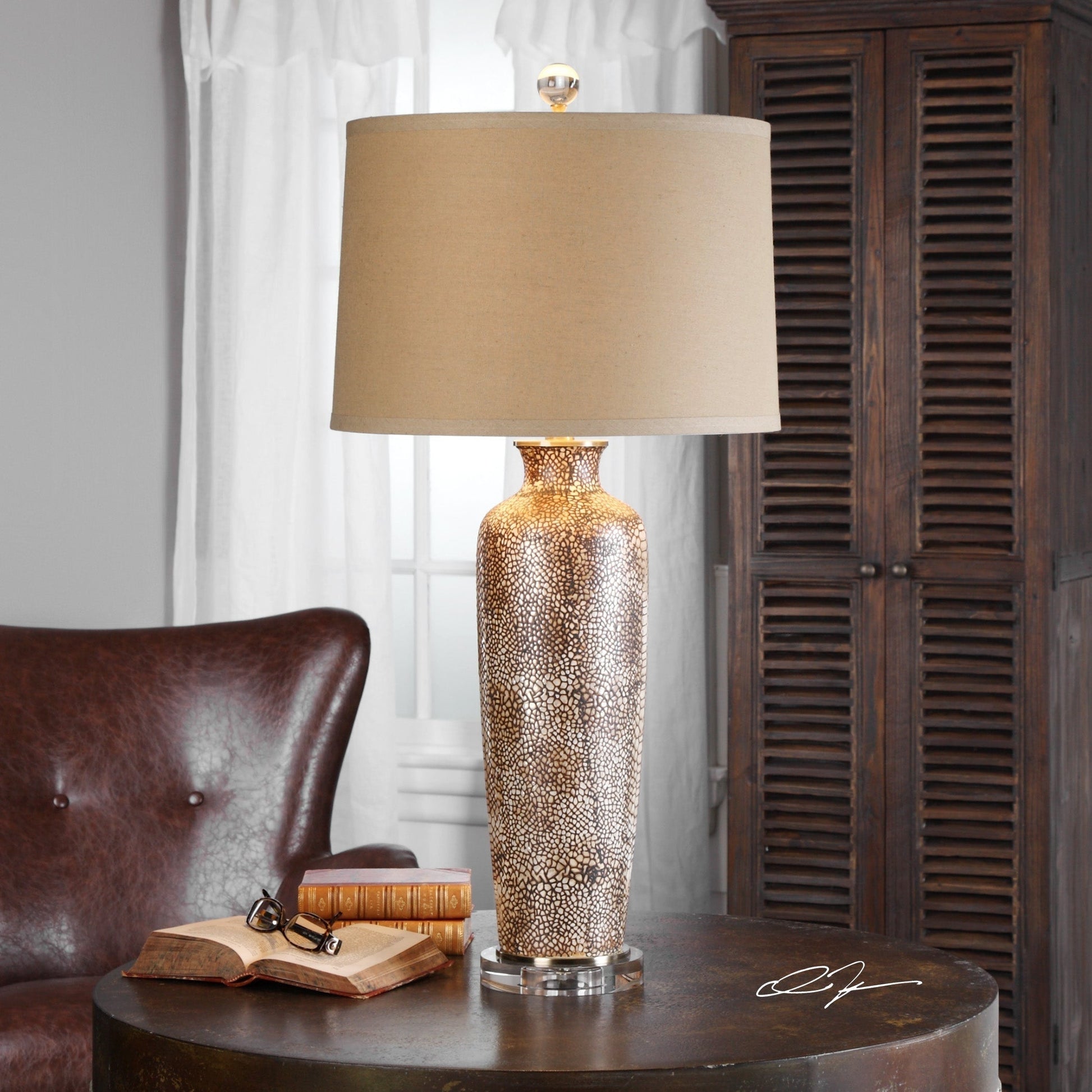 ScaleStone - Table Lamp